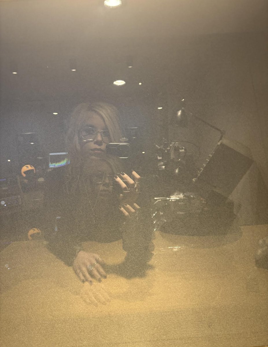 AIR Mastering tweet media