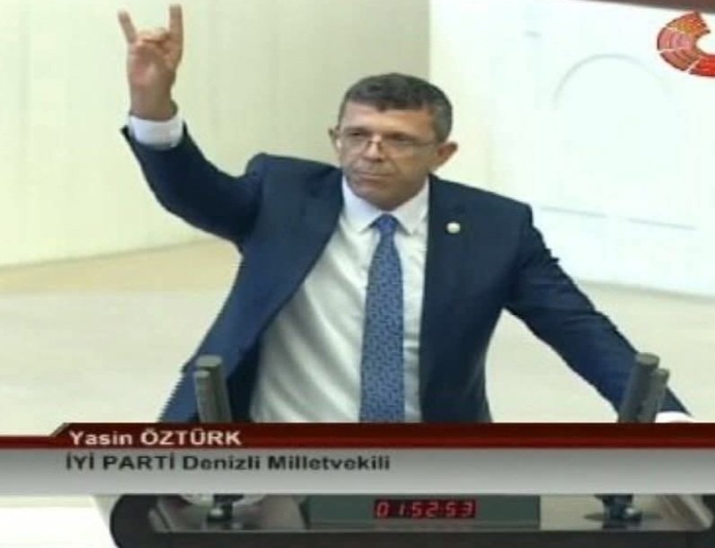 Seni kınayanın ...