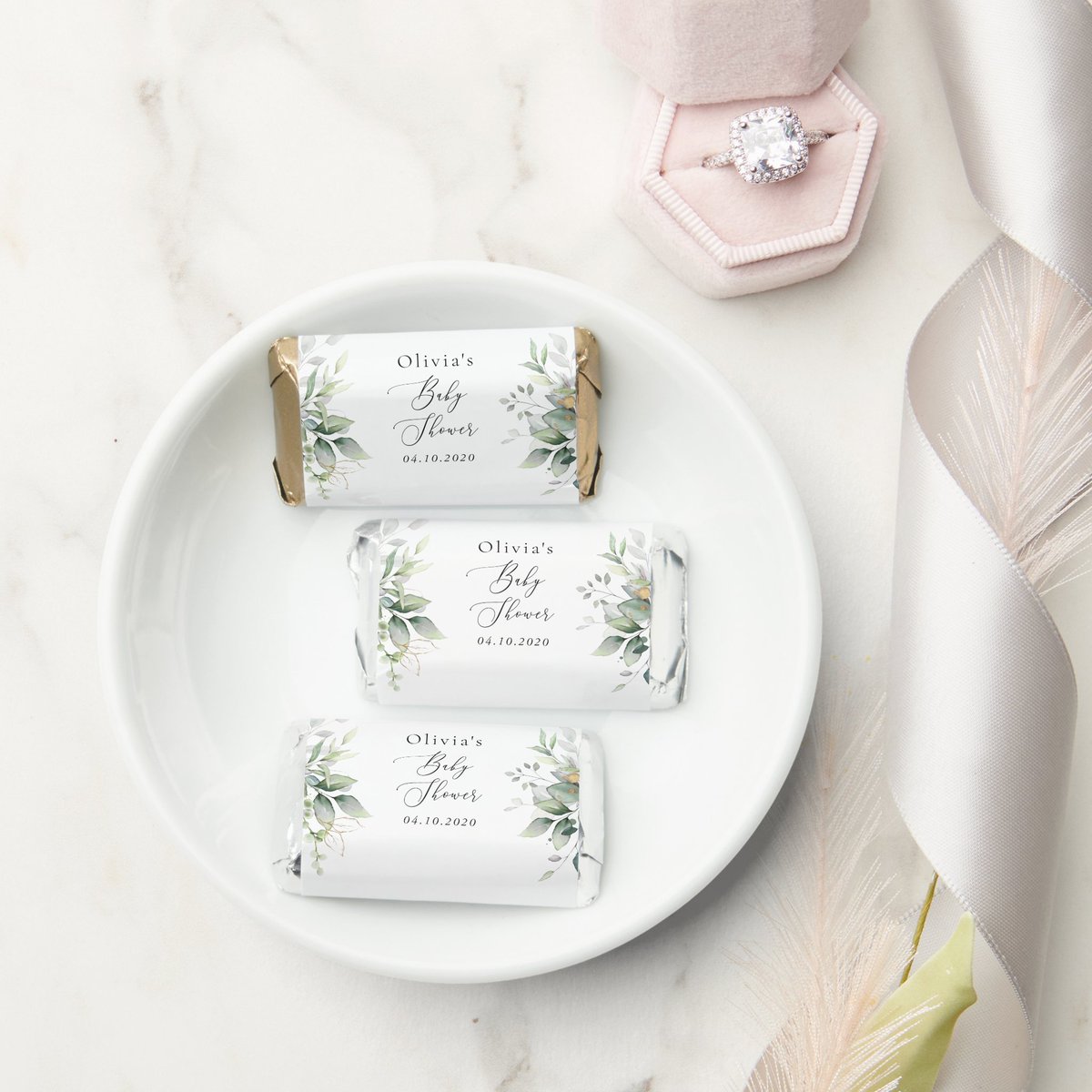 sberryandhearts's tweet photo. They may be mini, but they're sure to be a huge hit at your baby shower! https://t.co/tbZ80qsMMv #babyshower #babyshowerfavors #minichocolates #SHdesigns https://t.co/BUTN4QevBy