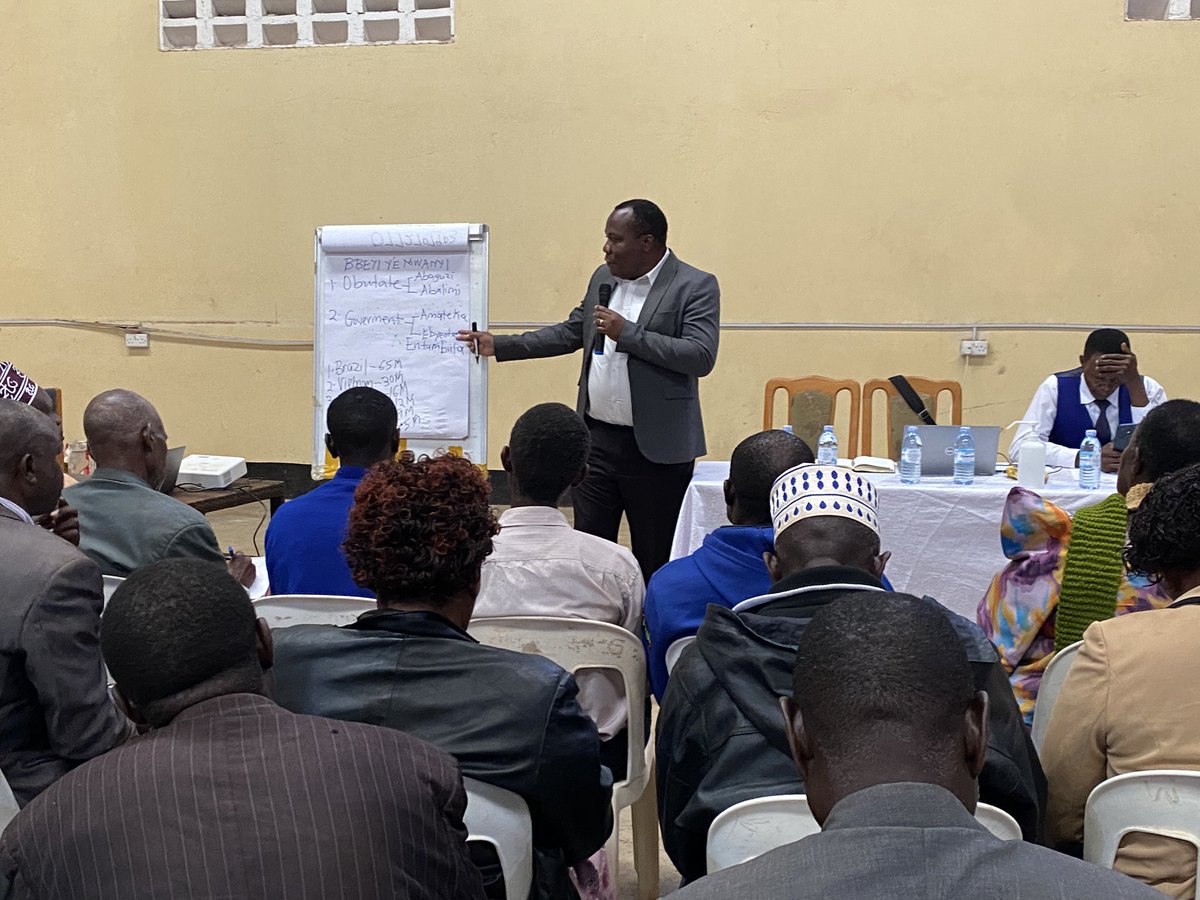 Muganzisecure's tweet photo. Today alongside a team from @UCFAuganda with support from @EUinUG i carried out training to train lead farmers and cooperative heads from  26  coffee cooperatives about with some being youth about  #EUDR and the #CS3D as we get them prepared to comply to the new regulations https://t.co/BpCX7RuRtP