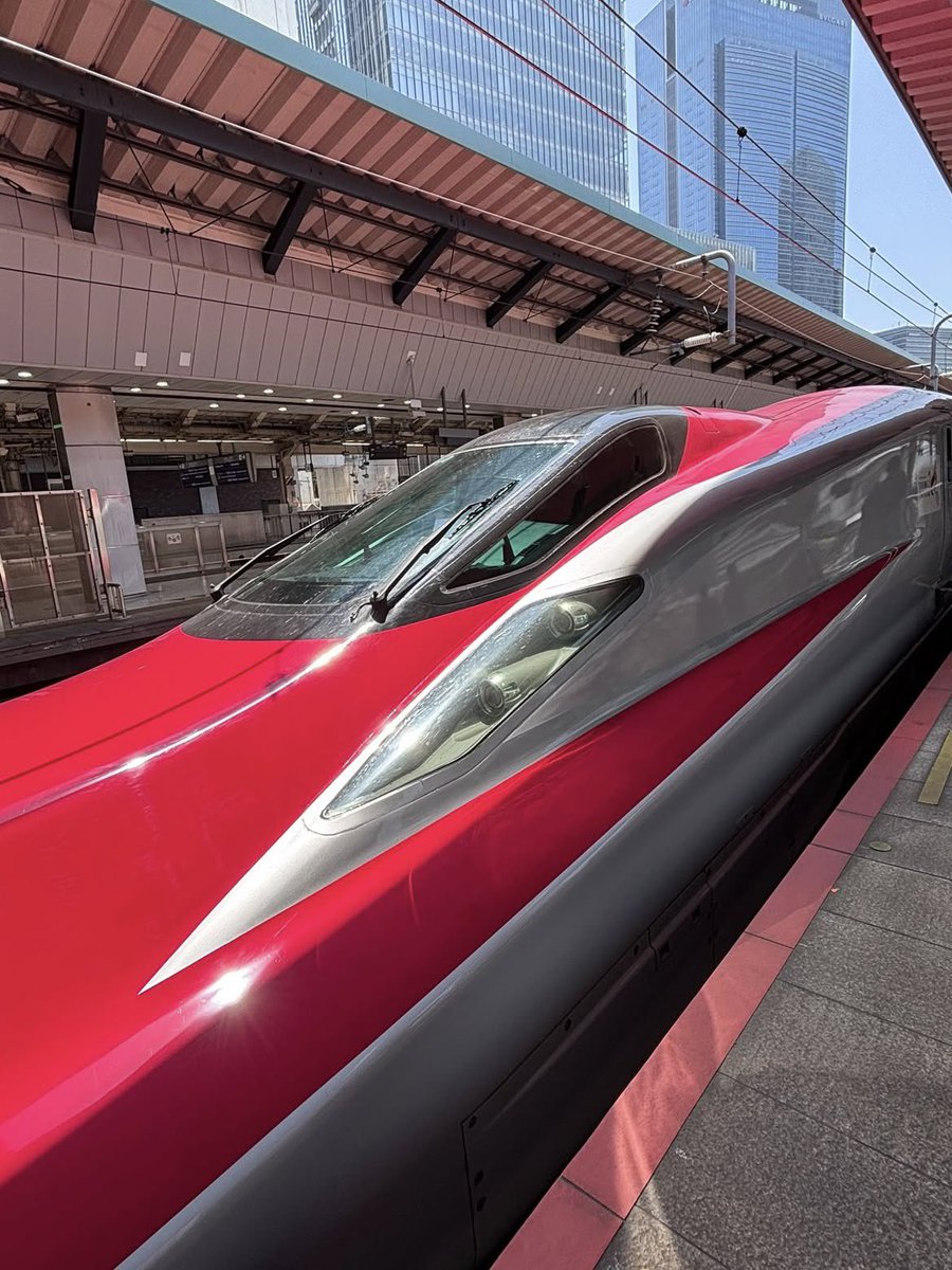 Хурдны галт тэрэгний толгой хэсэг нь таалагддийшд  супер ❤️