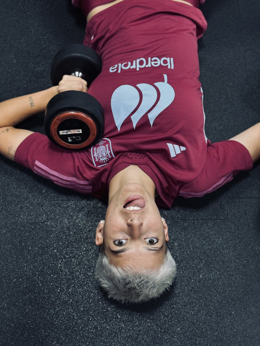 SEFutbolFem's tweet photo. 😄💪🏻🏋🏻‍♀️ 

#NuestraBase | #U19WEURO https://t.co/igTXKrOcCR