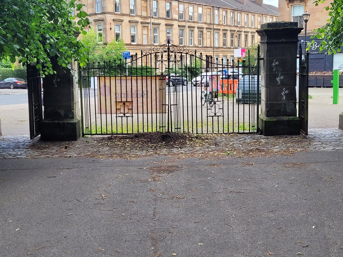 KJM68's tweet photo. @LeaderGCC @Glasgow_Live @GlasgowCC would it be at all possible to open the main Gates to Queens Park and remove the Christmas trees from Kelvingrove. 2 days from high summer, the leaves have been there since January. Why is this so difficult ? https://t.co/ut2zR1zaTe