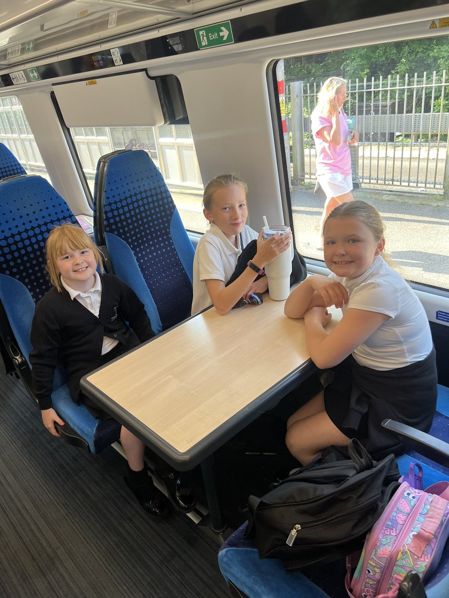 Thorpe Primary School (BD10) tweet media