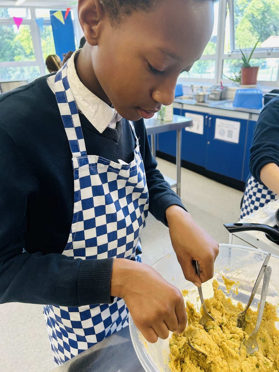 Thank you to Blue Coat School’s Food Technology department for supporting our Refugee Week celebrations. Students are baking bread from cultures around the world.