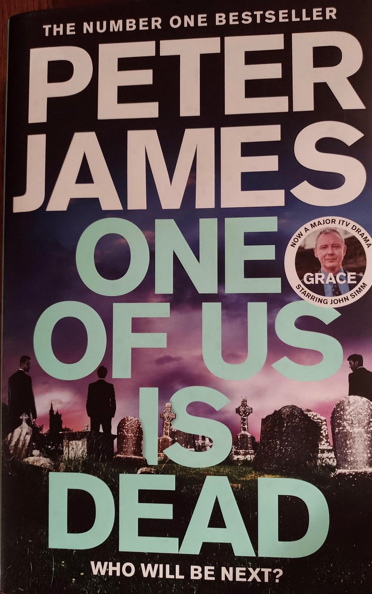 brightonalumni's tweet image. We’re absolutely loving ‘One of us is Dead’ - the latest crime thriller from honorary graduate and supporter @peterjamesuk📖

It was also exciting to see our very own Alex Petrovic make a brief cameo in the story, who was very pleased to be described as ‘youthful-looking’! 👇