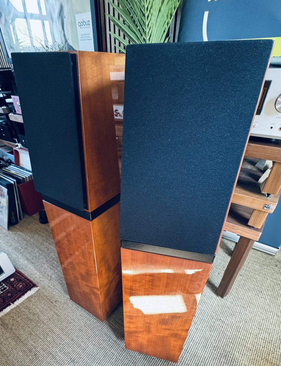 Midlandaudiox-change (@midlandaudiox) on Twitter photo A stunning pair of <a href="/verity_audio/">VerityAudio</a> #fidelios #makore boxed was £7200 absolute hoon of a bargain £1999 @midlandaudiox #belbroughton #worcestershire #madeincanada🇨🇦 A stunning pair of <a href="/verity_audio/">VerityAudio</a> #fidelios #makore boxed was £7200 absolute hoon of a bargain £1999 @midlandaudiox #belbroughton #worcestershire #madeincanada🇨🇦