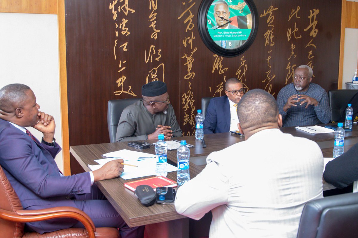 mznaab's tweet image. Meaningful exchange with Hon. @HonElvisNkandu of @MYSA_23, reaffirming the strength of our partnership with #GRZ.
We explored ways to deepen collaboration in youth empowerment, skills development and innovation, which are central to Zambia’s inclusive and sustainable…