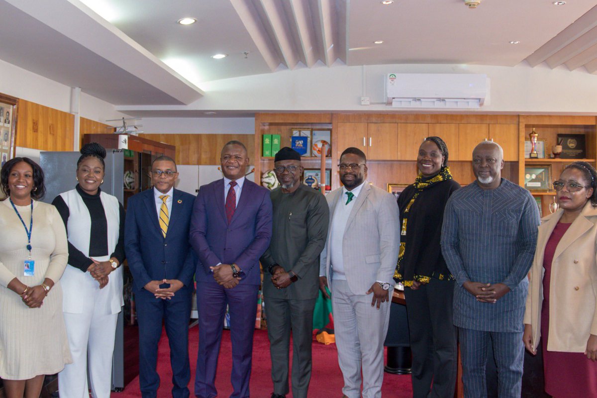 mznaab's tweet image. Meaningful exchange with Hon. @HonElvisNkandu of @MYSA_23, reaffirming the strength of our partnership with #GRZ.
We explored ways to deepen collaboration in youth empowerment, skills development and innovation, which are central to Zambia’s inclusive and sustainable…