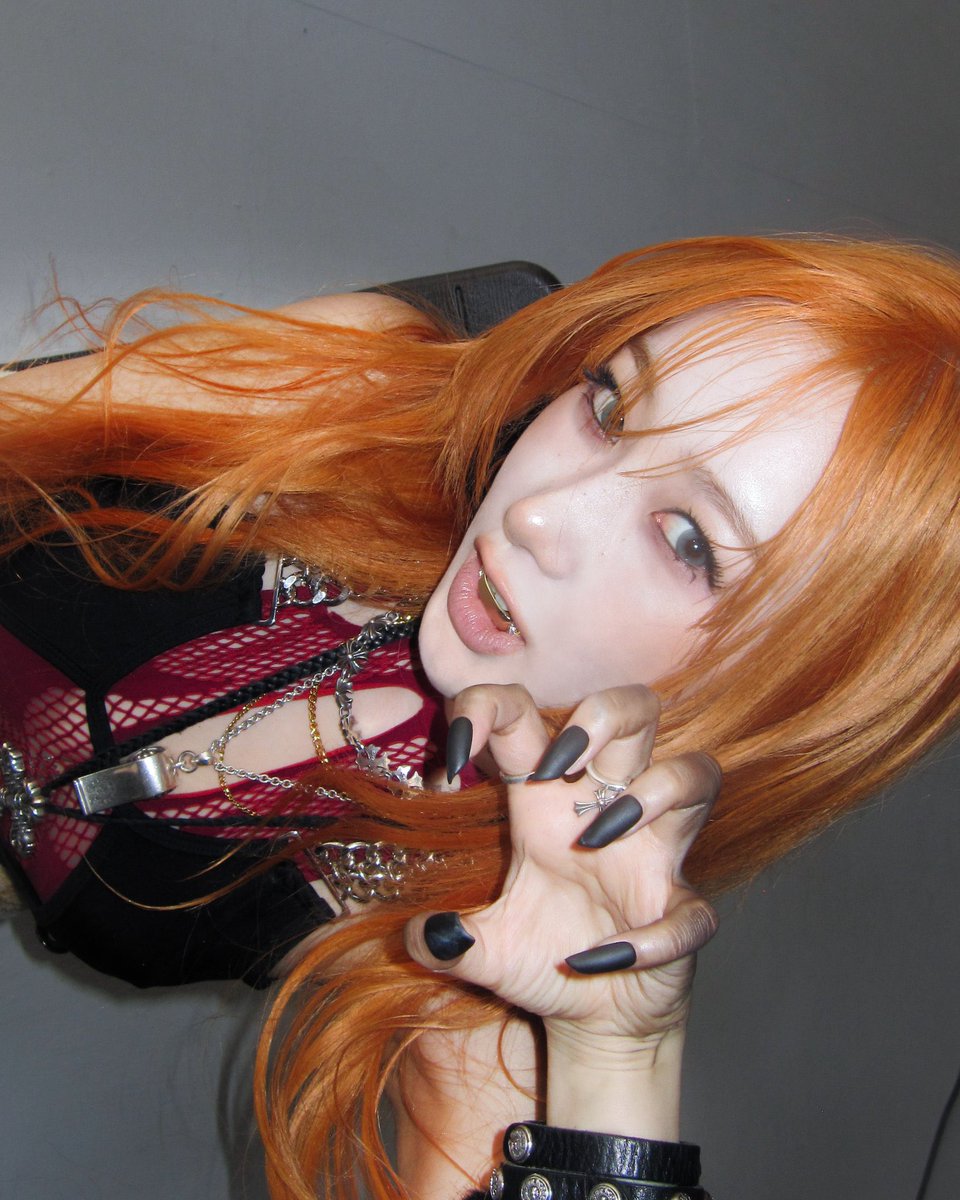 aespanim's tweet image. hot girl