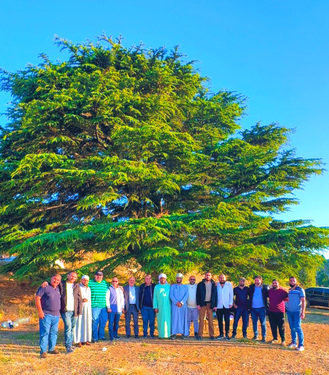 طلعة برية برفقة الزملاء المحامين والأخوة الكرام وبحضور سعادة النقيب سامي مرعي الحسن وسعادة النقيب محمد مراد في جبال مشمش بقضاء عكار تحت شجرة الارز المعمرة #لبنان
