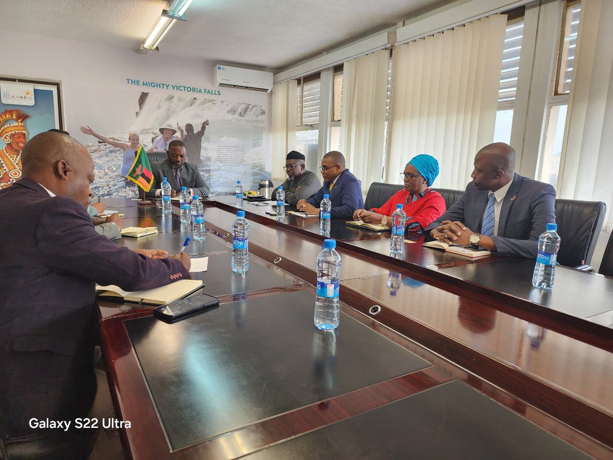mznaab's tweet image. Productive discussions with Hon. @SikumbaRodney of the Ministry of Tourism on strengthening Zambia’s protected areas.
With 31.4% of land under protection, in line with global targets, we explored ways to enhance management and mobilize innovative financing through BIOFIN in…