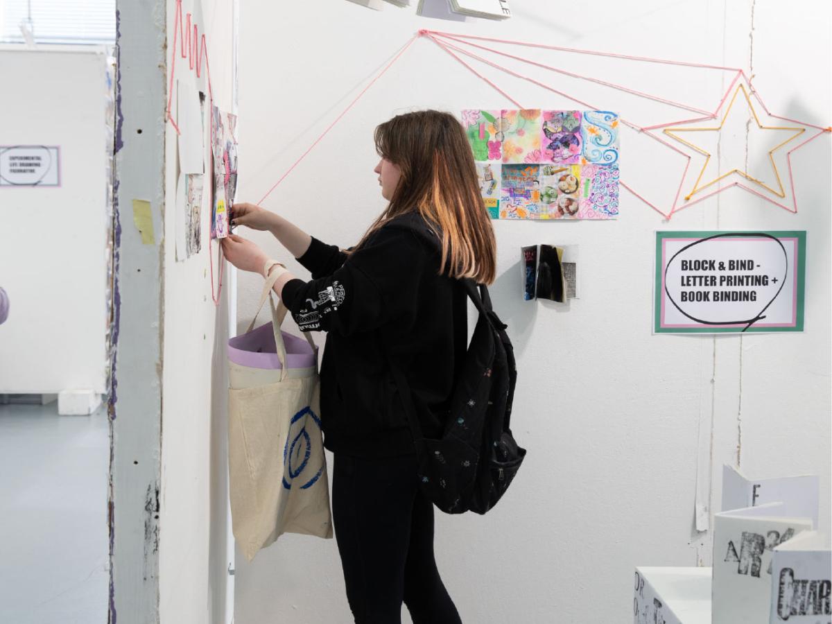 A Week In The Life Of Art School applications are Open! 

Don't forget to register and enjoy a fantastic week of amazing workshops!

Closing Date is the 22nd June at 5pm

rgu.ac.uk/study/visit-us…