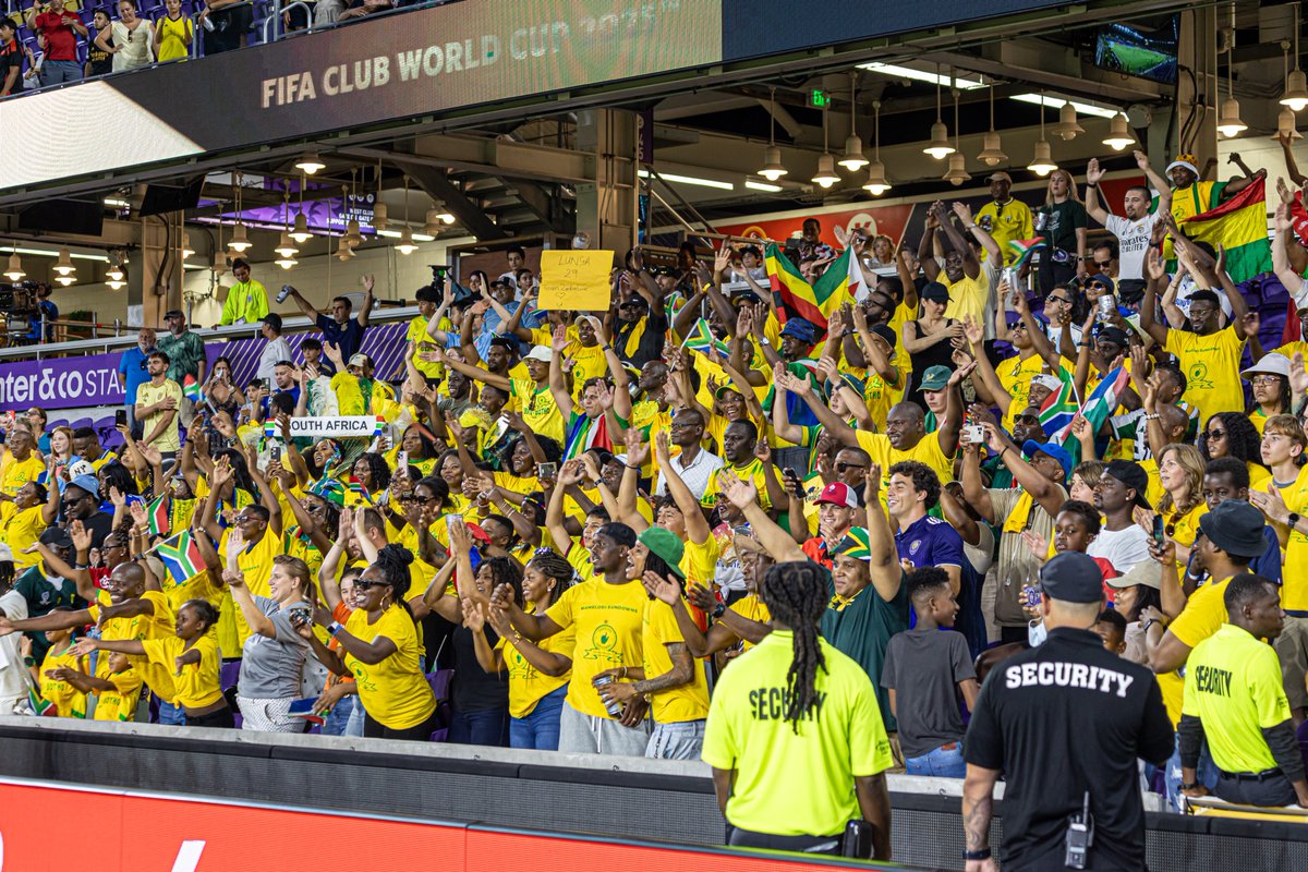 Representing the Country, representing the Continent! 🌍👆

The support from the Yellow Nation is incredible everywhere we go! 💛

#Sundowns #FIFACWC #TakeItToTheWorld #AfricaToTheWorld
