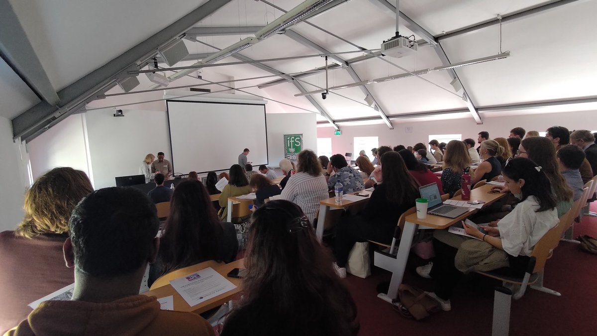 Full house at the #IrishFungalSoc2025  annual meeting in the Dublin Dental Hospital