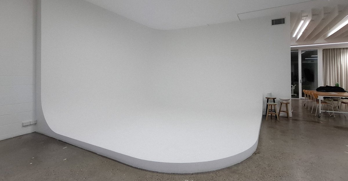 benjaminpearse's tweet photo. Nice day in the city doing commercial photography in this nice studio. 
#bluemountainsphotographer #studiophotos #advertising #portraitphotography #stopmotionphotography #commercialphotography https://t.co/d6uCKe2p6D