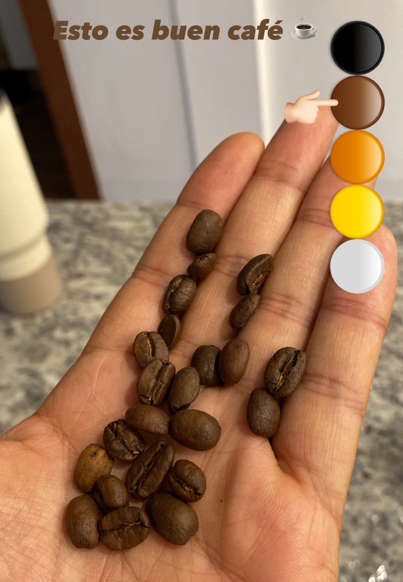 GiameCarlos's tweet photo. Me declaro coffee lover.

Tengo una amiga que me dice que solo me falta hacer buche y gárgara con el café https://t.co/cWR2CYFaaW