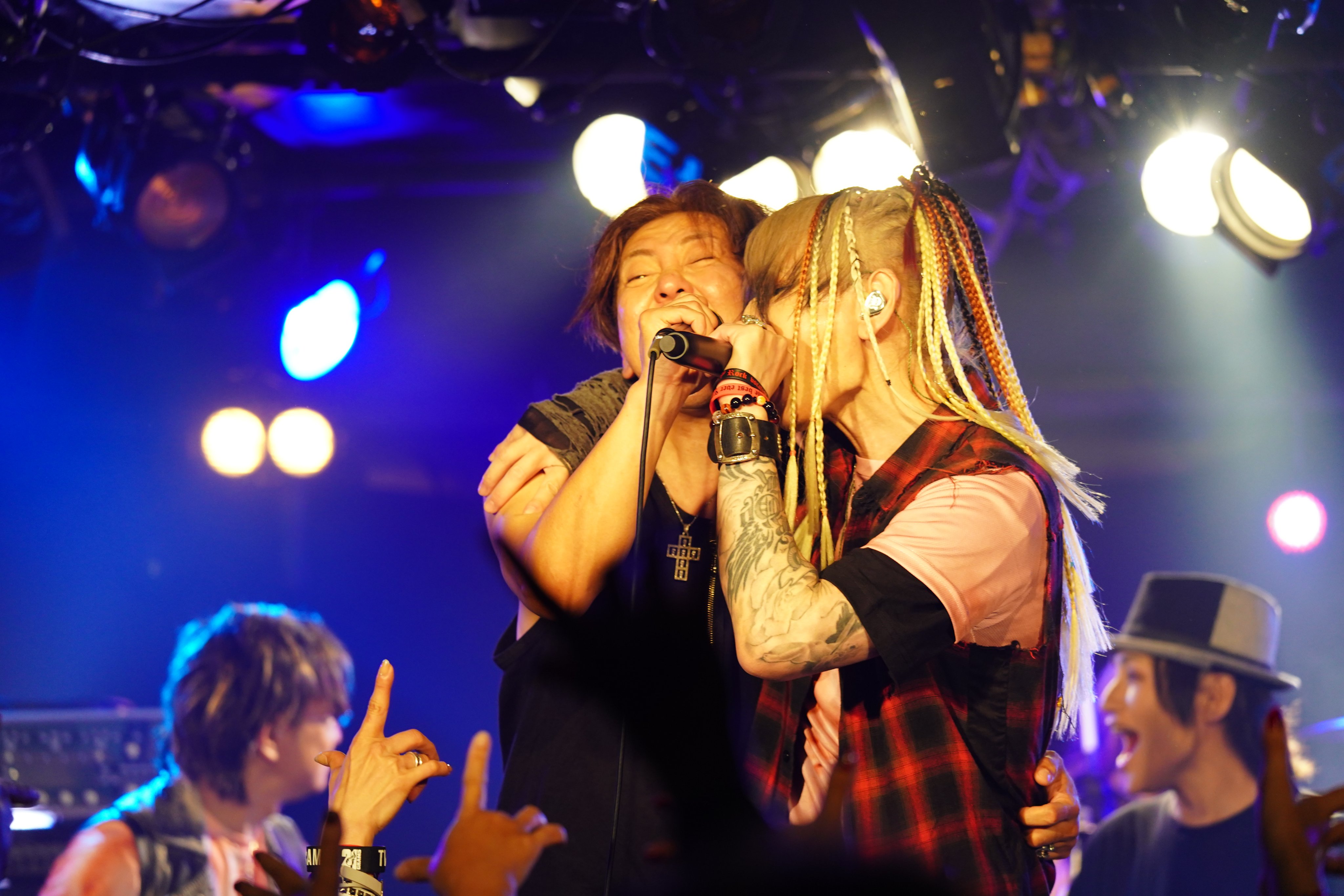 YU+KI (@Y_U_K_I_ROCK) / X
