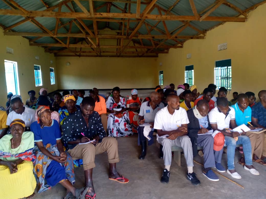 albinismumbrell's tweet image. Under the EIELEH Project, we’re proud to report major progress in empowering rural communities through financial literacy and group saving models.
So far, 26 iSave groups have been trained in Kamwenge District, 14 in Kabambiro Sub-county and 12 in Busiriba Sub-county, through…