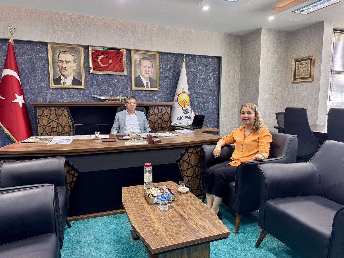 Öz Sağlık İş Sendikası Başkanı Hanım Oğuz, AK Parti İl Başkanımız Muhammet Subaşıoğlu’nu ziyaret etti.