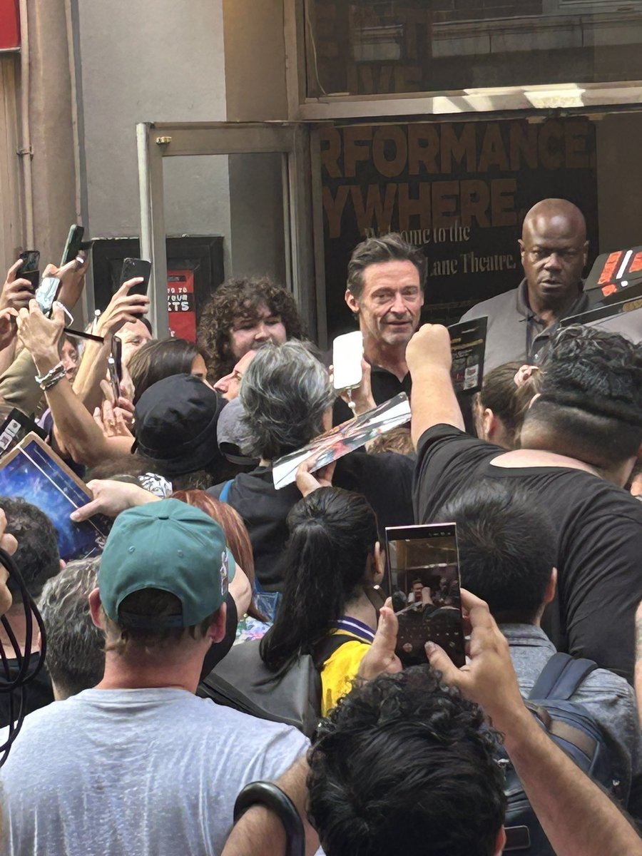 Stumbled upon Hugh Jackman signing some autographs in Soho, Manhattan yesterday!