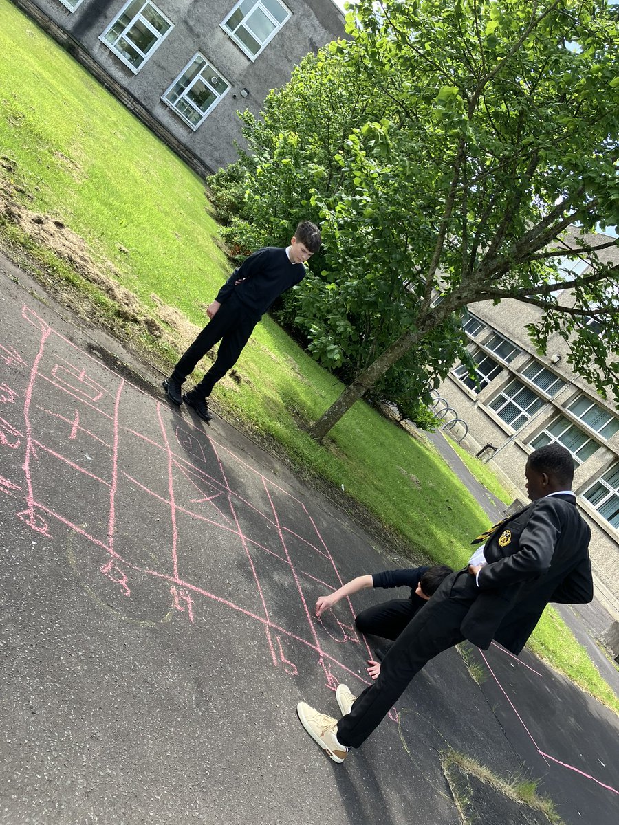 Mrs Russell tweet media