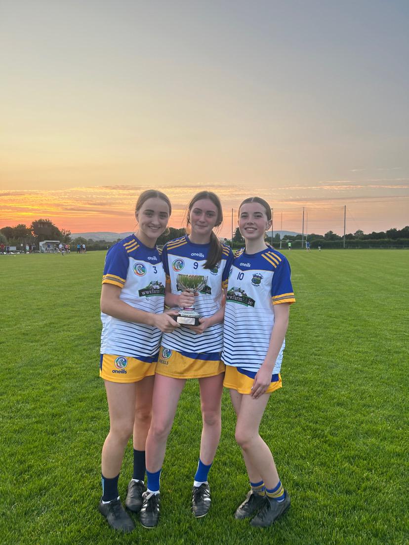ColáisteDúnIascaigh (@colduniascaigh) on Twitter photo Congratulations to our <a href="/ColDunIascaigh/">ColáisteDúnIascaigh</a> girls Aisling Lonergan, Megan Browne and Sophie O’Mahony who were part of the winning Brian Borus u14B team. They won the County Camoige final in the Ragg last night 🏆
Well done to all involved 👏
<a href="/TipperaryETB/">Tipperary Education and Training Board</a> Congratulations to our <a href="/ColDunIascaigh/">ColáisteDúnIascaigh</a> girls Aisling Lonergan, Megan Browne and Sophie O’Mahony who were part of the winning Brian Borus u14B team. They won the County Camoige final in the Ragg last night 🏆
Well done to all involved 👏
<a href="/TipperaryETB/">Tipperary Education and Training Board</a>