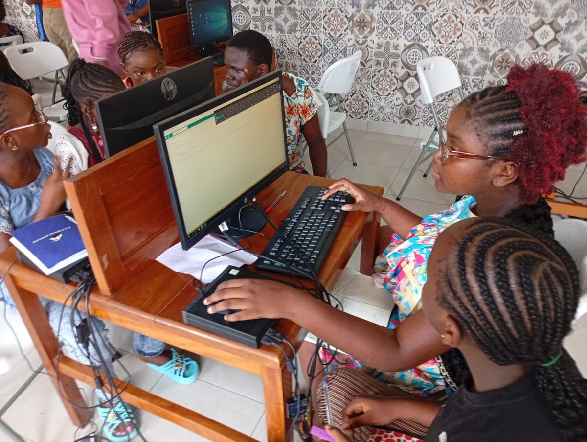 STEMiWomen's tweet image. Another exhilarating 🤩 two weeks 🗓️ ahead!

From 🍀Climate change, ⚠️waste challenges, and 💹 economic concerns, girls will learn and apply technologies that could make a real difference to their lives and the lives of their community members

#TechPower #STEMEducation