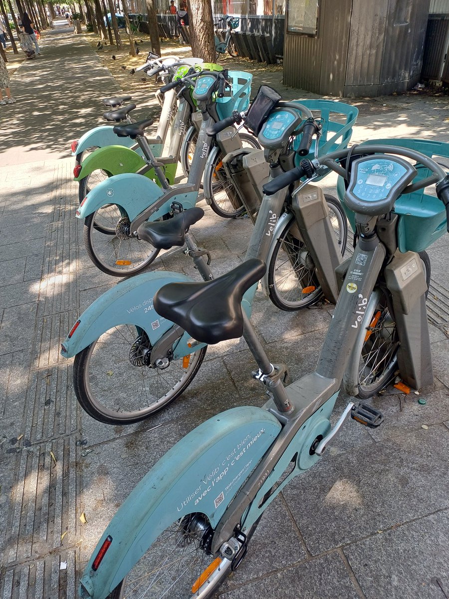 VELIB MEMES tweet media