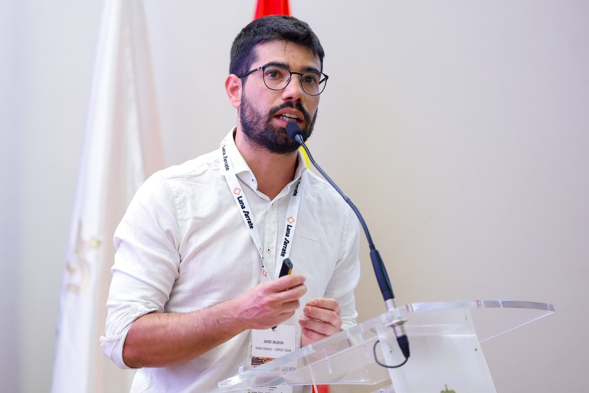 Seguimos con compostaje. ¿Es posible digitalizar las plantas de compostaje? Javier Valdivia de #rewindorganics y #compostsegria muestra la capacidad de un software de gestión de plantas y su tecnología digital

#jornadatecnoaqua #tecnoaqualodos