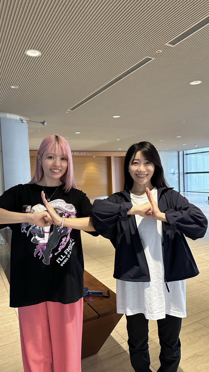 怪現象！突然女性の手がカンフーポーズで硬直⁉＆声枯れ悪化で声出ない！驚きの原因行動とは

で、カンフー指導をさせてもらいましたー🙋‍♀️
めっちゃ頑張ってくれた🙏

#突破ファイル