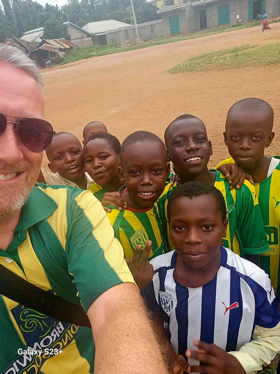 richbaggie's tweet image. On the 19th July, I'm back in Kenya to see the amazing kids of The Clive Academy. Have a read about what we are doing on my JG page.
I'm fundraising for Inspire Afrika. Check out my @JustGiving page and please donate if you can. Thank you! #JustGiving justgiving.com/page/richard-j…
