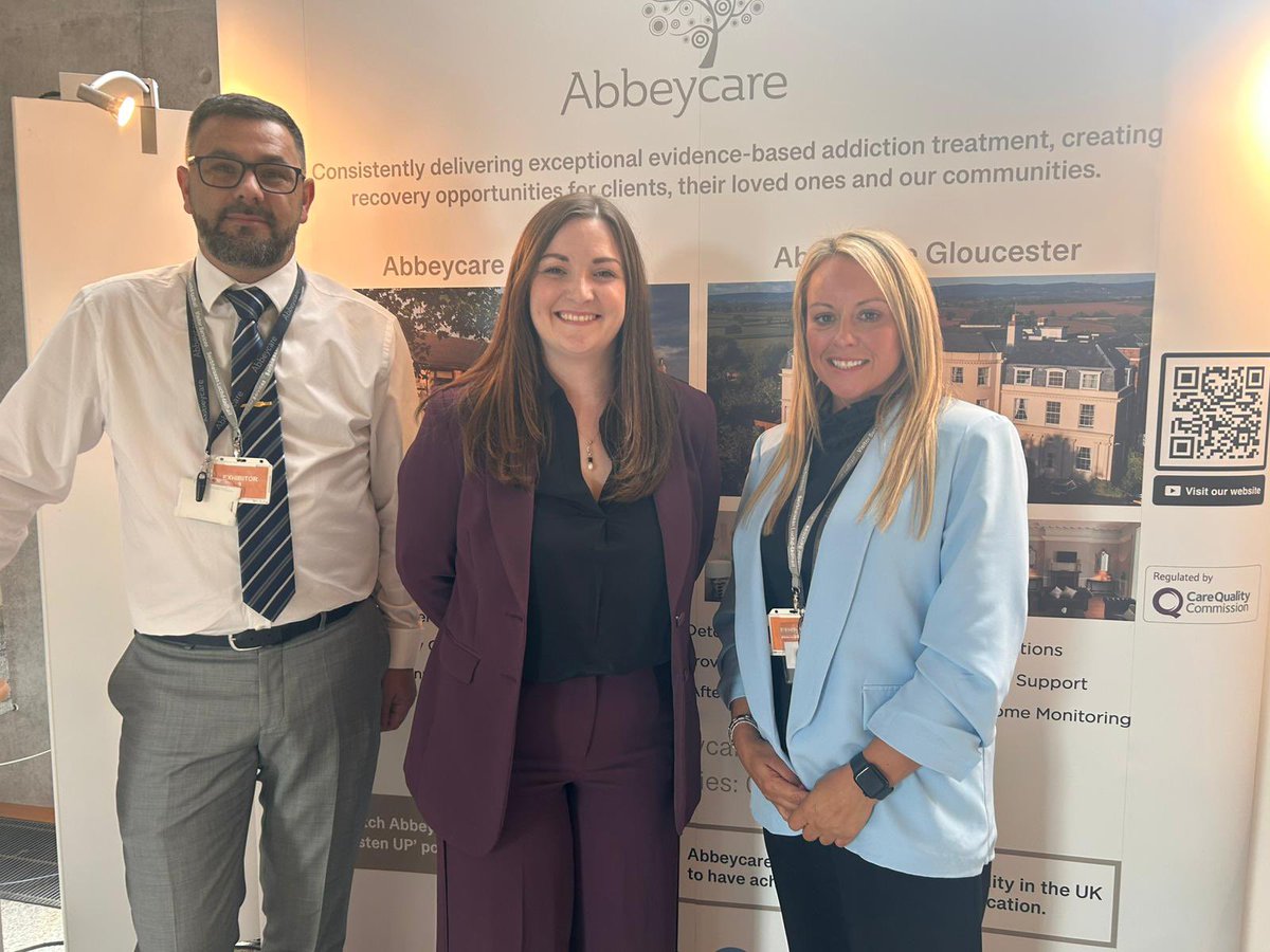 Fantastic to catch up with <a href="/Abbeycare/">Abbeycare</a> in <a href="/ScotParl/">Scottish Parliament</a> yesterday. Abbeycare are an asset to the constituency, providing vital care, support &amp; rehabilitation to people with drug &amp; alcohol addictions.

Thanks for providing me with an update on progress since my visit last year ❤️