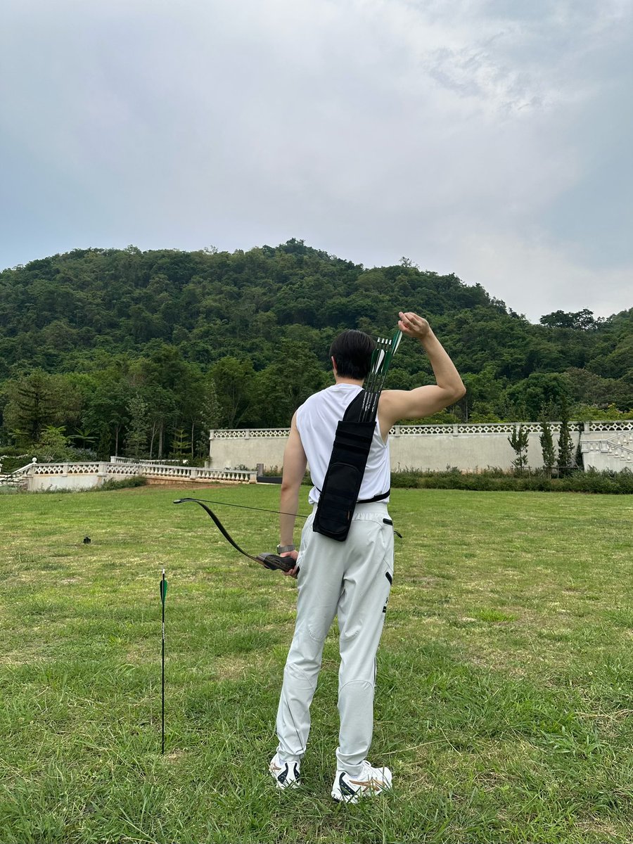 Darin_040315's tweet image. ยิงมาเลยค่ะหนูพร้อมตุย🏹🏹🫠🫠

🌊@zee_pruk🌊
 #ZeeUPUK  #Zunshine