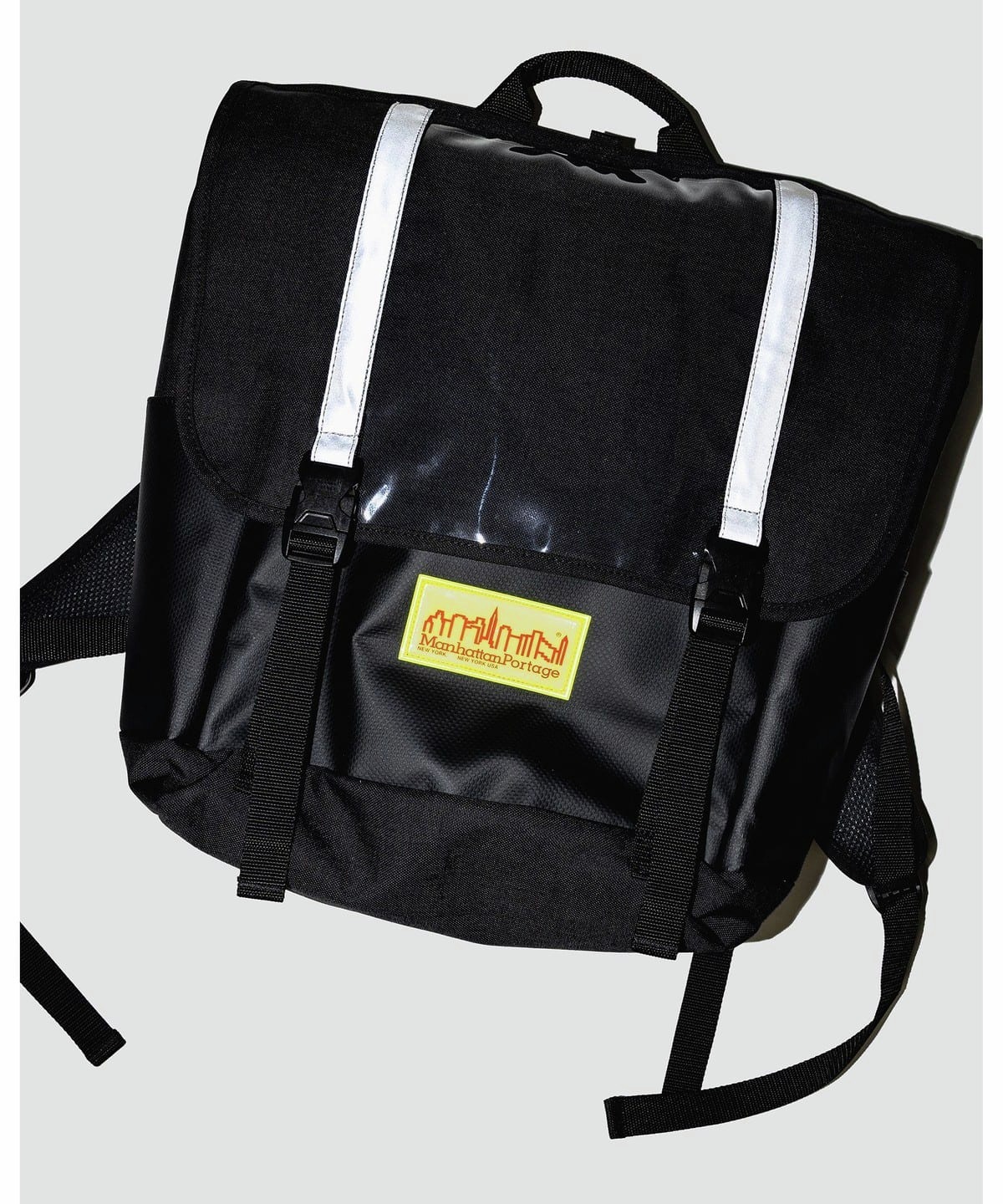 ManhattanPortage▪️ BEAMS ビニールバック ポーチ付き BEAMS｜ビームス on X: 