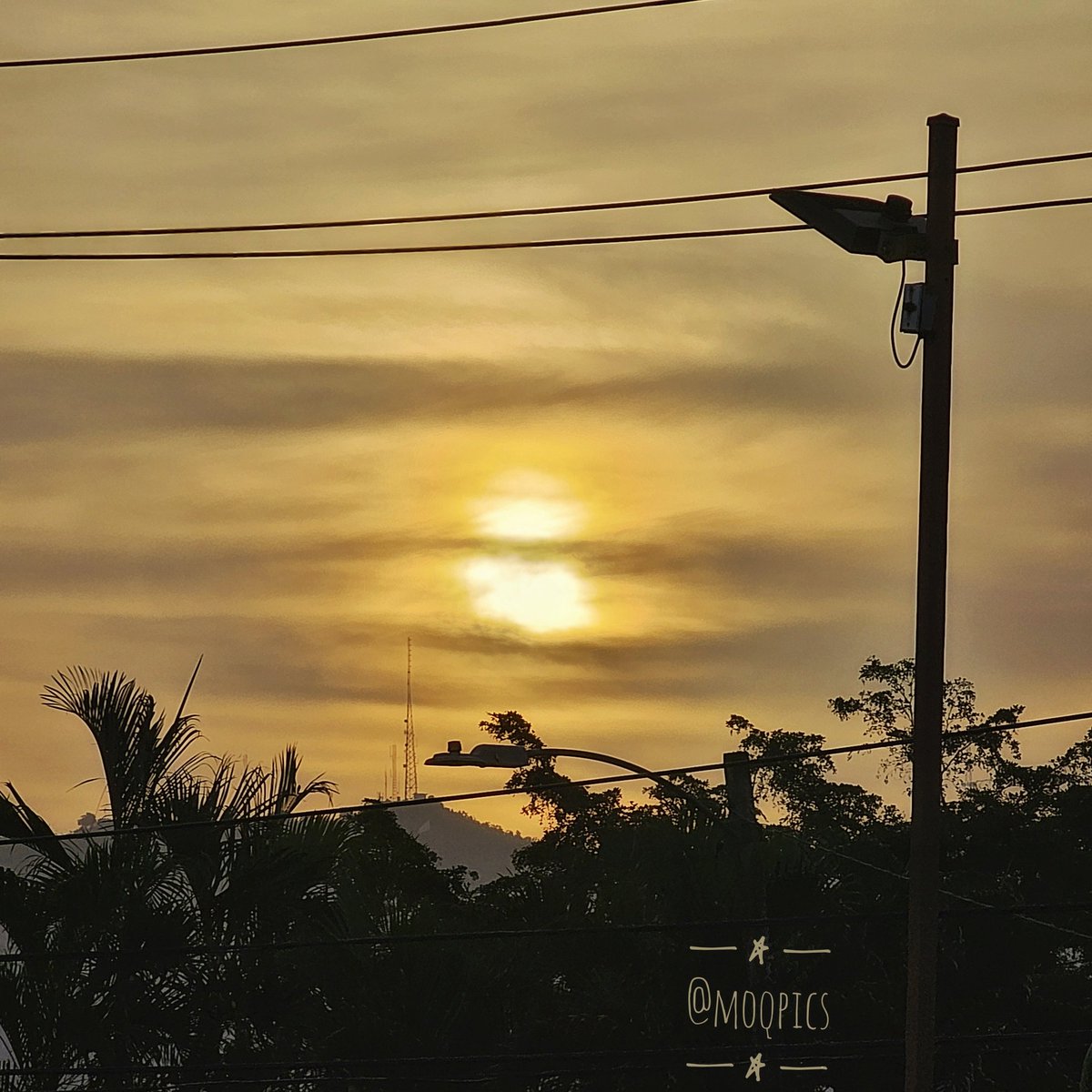 moqjazz's tweet image. Buen día Puerto Rico..!! El jueves comienza con luz solar difuminada por la bruma. @carlosomartv @383_787 @adamonzon @AWA_013 @DeborahTiempo @BoricuaVasca @EliRobainaTV @bredle @NWSSanJuan @CycloforumsPR @SusanSoltero @GuaybanaJota @Fernando_AF14 @weatherchannel @ManuelRoldanPR