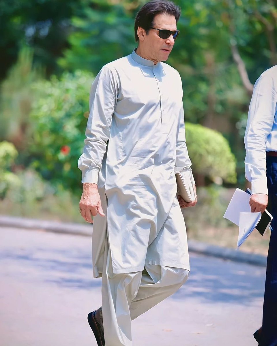 Faiza❤ⁱᴾⁱᵃⁿ (@faizii2222) on Twitter photo Can You
Stand for 🇵🇰?
Stand for KAPTAN?
Stand for truth?
Stand against injustice?
Stand against Mafia?
Stand against enemies?
Stand against puppets?
Stand against corruption?
If YES then we Welcome you in Team Insafians Power👑🥰👑
#ReleaseLeaderOfUmmah
<a href="/TeamiPians/">Team Insafians 𝗣𝗼𝘄𝗲𝗿</a> Can You
Stand for 🇵🇰?
Stand for KAPTAN?
Stand for truth?
Stand against injustice?
Stand against Mafia?
Stand against enemies?
Stand against puppets?
Stand against corruption?
If YES then we Welcome you in Team Insafians Power👑🥰👑
#ReleaseLeaderOfUmmah
<a href="/TeamiPians/">Team Insafians 𝗣𝗼𝘄𝗲𝗿</a>