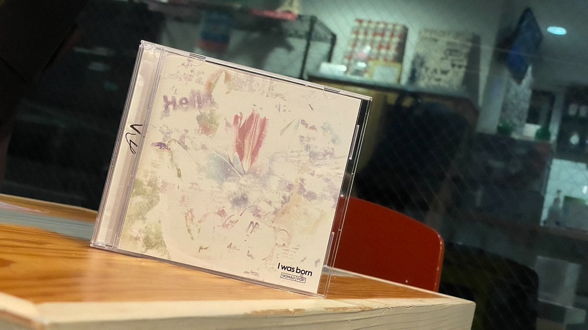 NOMADPOP's tweet photo. 【🛍️NEW GOODS🛍️】(2/4)

💿1st Full AL『I was born』CD ¥3,000

初のフルアルバムがCDになりました！
歌詞カードと合わせてあなただけの物語をお楽しみください📚 https://t.co/mPBUsto4wg