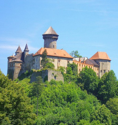 Sovinec castle, Czechia 🇨🇿
#castle #Czechia #VisitCzechia #CzechiaHeritage