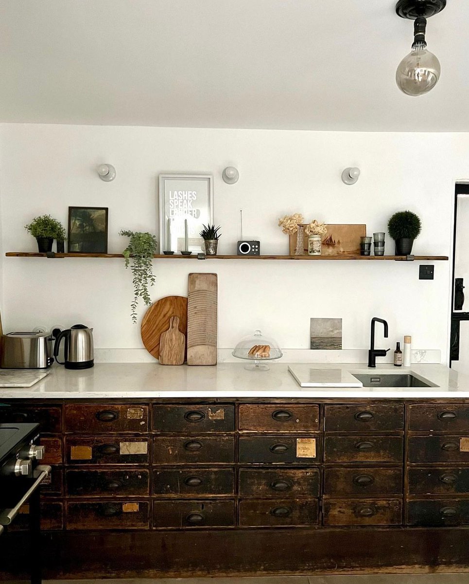 Over 200 pieces rescued from landfill in the past year—and counting.
 
At Style and Source, sustainability is more than a statement. It’s built into every detail.