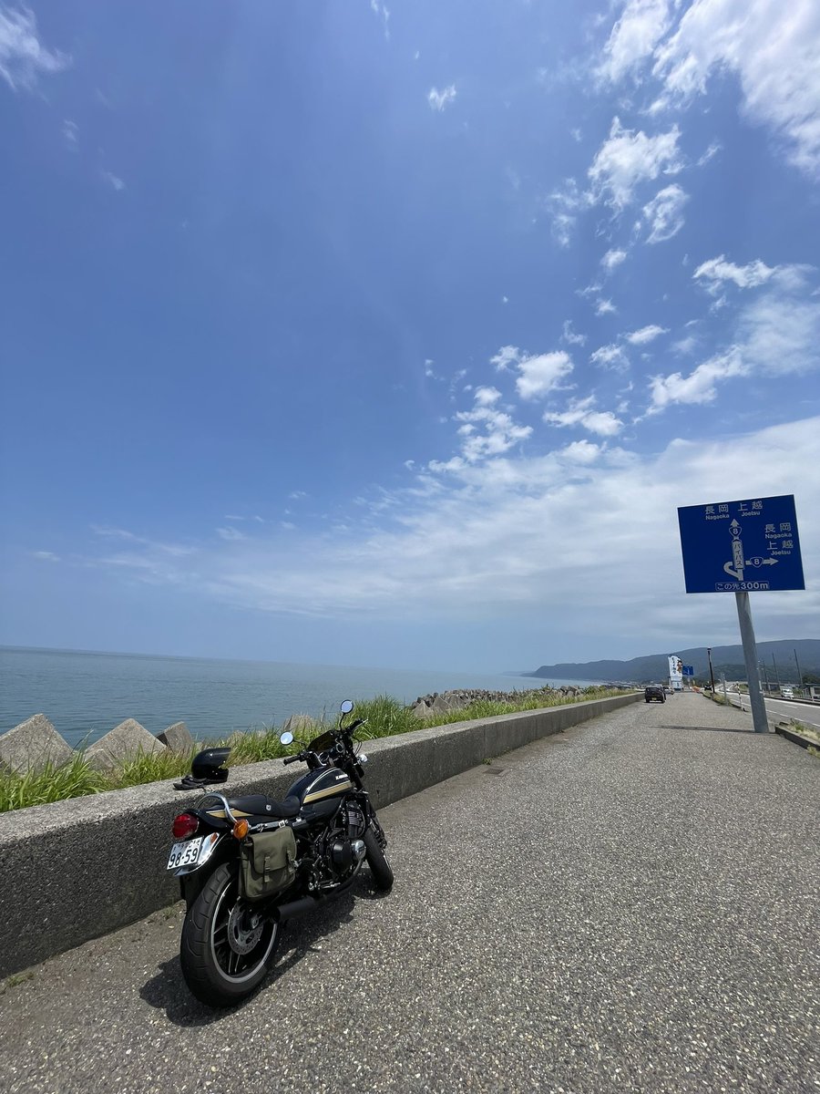 0812line33's tweet photo. 北アルプス見ながら日本海まで往復620km🏍️

#z900rs #ツーリング https://t.co/hQkfAnMv14