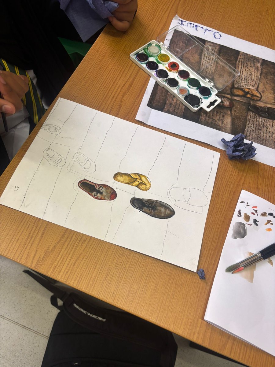 🎨 Ms French's Year 9 art group have been creating powerful pieces using a range of materials, exploring themes of identity and belonging as part of #WorldRefugeeWeek. Such thoughtful and creative work from our talented students. 🌍🖌️ #RefugeeWeek2025
