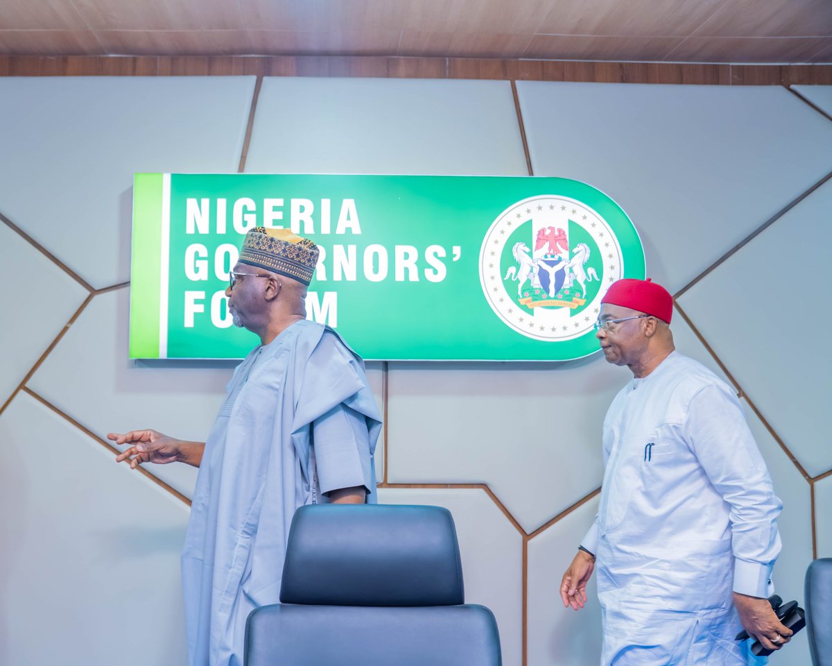 Hope_Uzodimma1's tweet image. On the critical issue of national security, the Progressive Governors' Forum (PGF) and the Nigeria Governors' Forum (NGF) have jointly resolved to support President Bola Ahmed Tinubu’s model aimed at empowering States and communities to address persistent security challenges.…