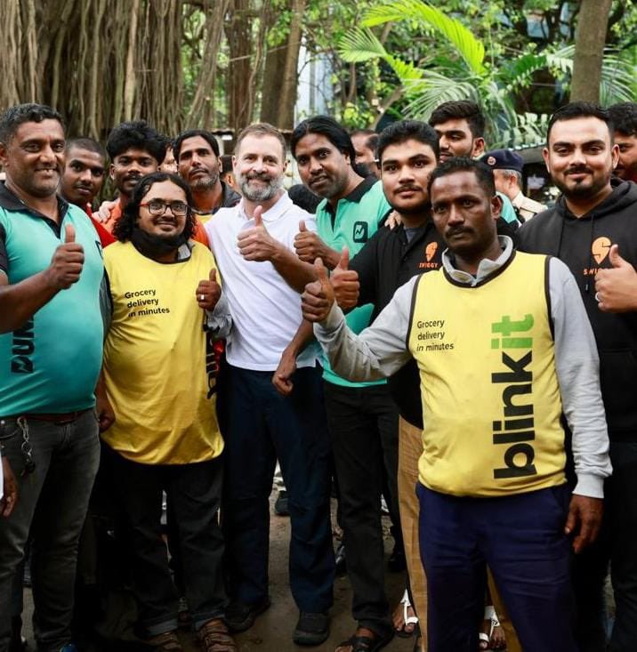 ABRAPOLU's tweet photo. #HappyBirthdayRahulGandhi
@RahulGandhi, his Dadi’s Ladla with upright conviction on the path of Indiraji, with strenuous terrain, trying to build #Nyaypath of Social Defence, Security, Justice, Enlightenment & Empowerment against well oiled, thoroughly brainwashed fanatical fury https://t.co/uOSKCnk9fD