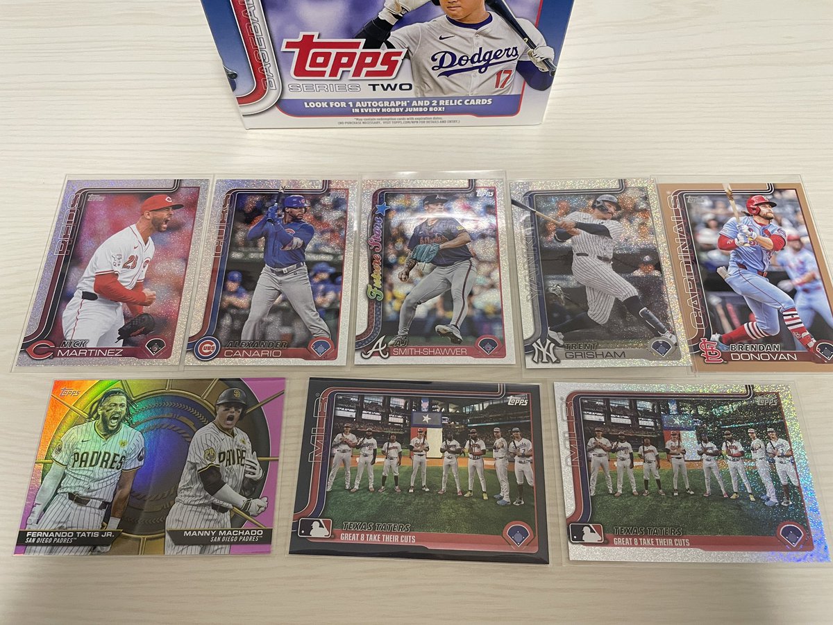 kenspi8's tweet image. 開けてなかったjumbo開封！

RCオートとジャッジ、プホルスのレリック、HRダービー？の10シリも！
いつか日本人選手のオートとかレリックオートとかも当ててみたいね…

#toppsseries2