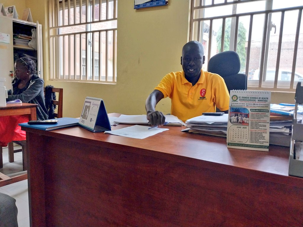 Amani_initiativ's tweet image. Together with the Maracha District Football Association, we are forging partnerships to use grassroots football as a powerful tool to #EndChildMarriage and teenage Pregnancy  through using the power of sport for socioeconomic empowerment for youth.

#SportsForDevelopment