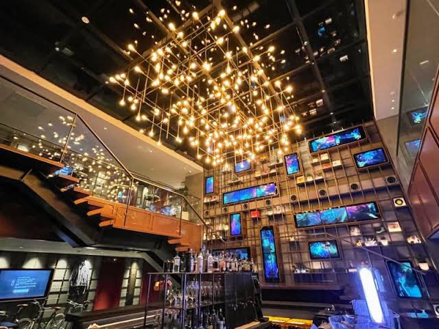 🔉 DJのお知らせ 🔉

🗓6月28日(土) 21:00-24:00
📍The lively 福岡博多 

お洒落なホテルのラウンジでDJさせて頂きます！
ラウンジはエントランスフリーなので、お酒片手にオシャレ空間でまったりしに来てね🍸🫧
NOXXXでお馴染みNoguと一緒だよ·͜·