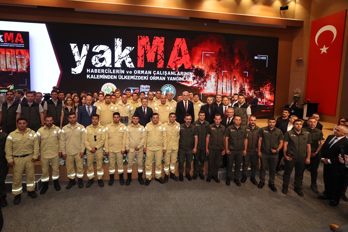 Orman yangınlarını doğrudan gözlemleyen habercilerin kaleme aldığı, #OrmanınKahramanları’nın mücadelesini ve bir kıvılcımdan doğan felaketin etkilerini anlatan YakMA kitabının tanıtımını, Sayın Bakanımız İbrahim YUMAKLI’nın teşrifleriyle gerçekleştirdik.