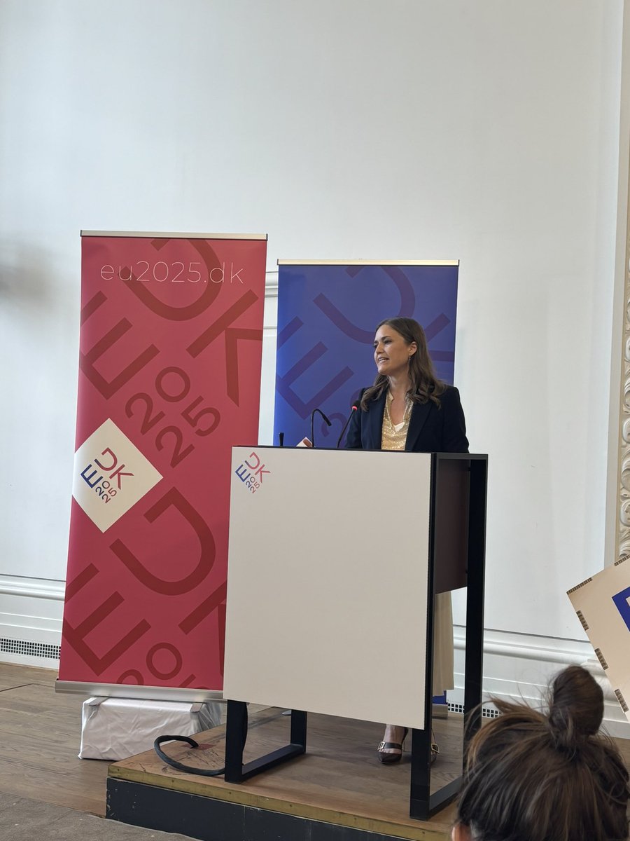 Marie Bjerre præsenterer Danmarks prioriteter under EU-formandsskabet. Hvad med at droppe tvungen barsel, skære i det enorme bureaukrati og give de enkelte lande reel selvbestemmelse? EU kunne starte med at blande sig udenom den danske bestand af ulve. #dkpol