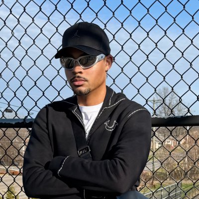 Marcus_Henning's tweet photo. #NewProfilePic https://t.co/NUwEn1Ynav